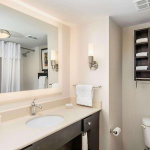 One-Bedroom King Suite